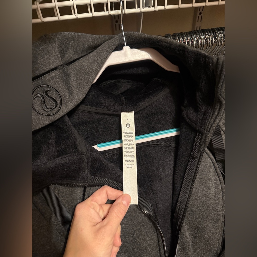Lululemon Scuba Hoodie *Plush sz 4 Heathered Black/Black - Picture 10 of 15